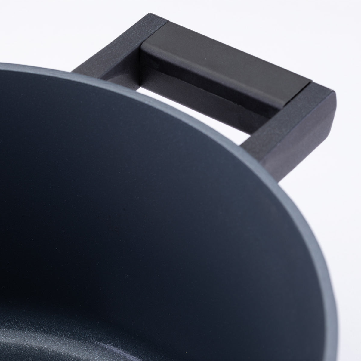 Lumina Tencere 4.8L 24 cm