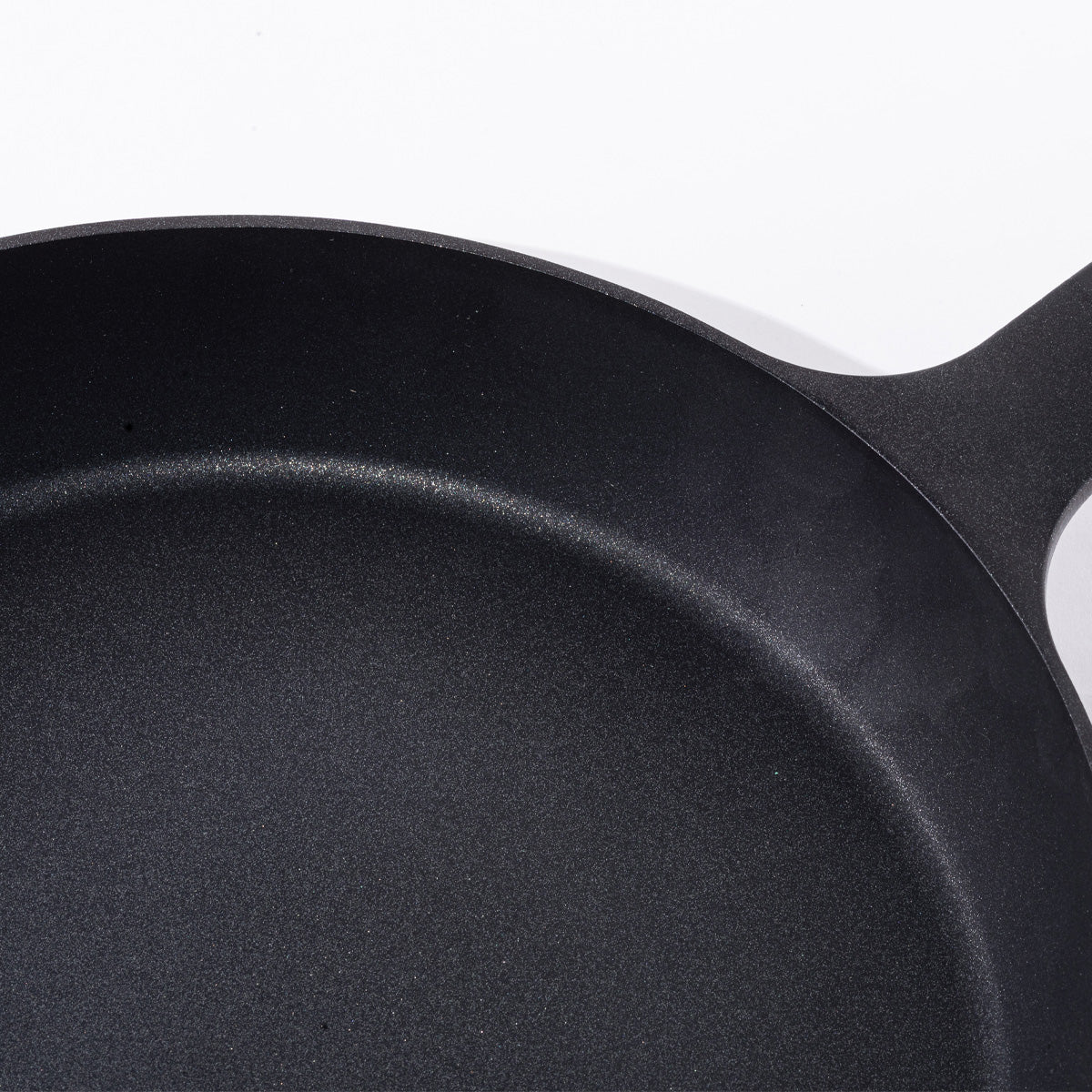 Siyah Inci Tava 32 cm 2. Ürün 1₺ Kampanyası